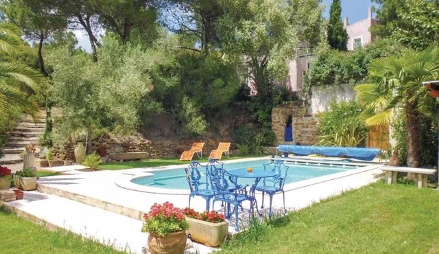 Homerez - Tranquil Villa in Montséret with Private Pool