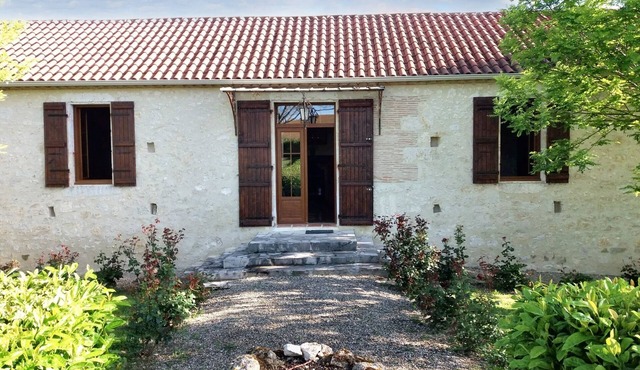 Homerez - Villa with pool in Larroque-Saint-Sernin