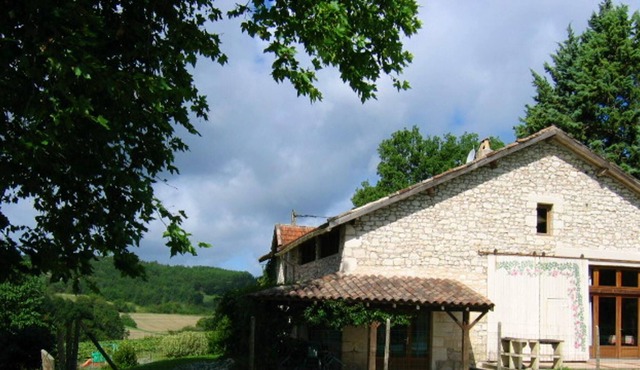Homerez - Villa for 17 ppl. with swimming-pool and garden at Saint Paul Flaugnac
