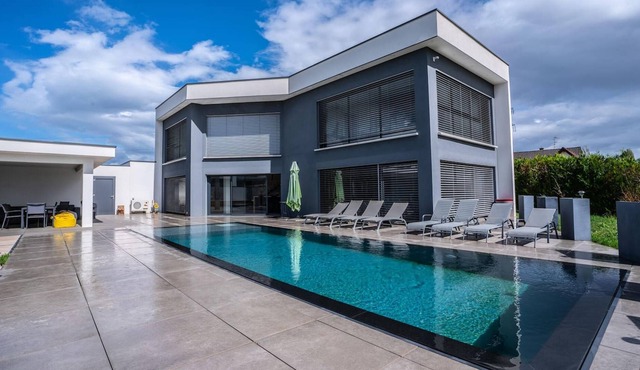 Homerez - Villa for 10 ppl. with swimming-pool and jacuzzi at Raedersheim