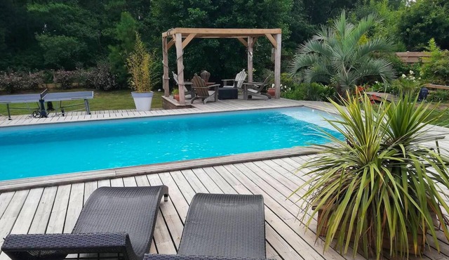 Homerez - Villa for 10 ppl. with swimming-pool, garden and terrace at Lacanau