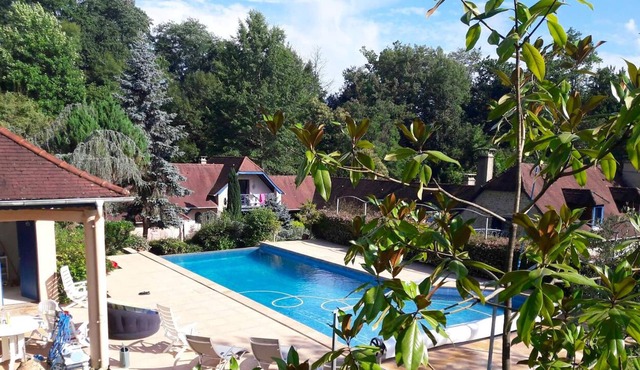 Homerez - Villa for 12 ppl. with swimming-pool, terrace and balcony at Jurançon