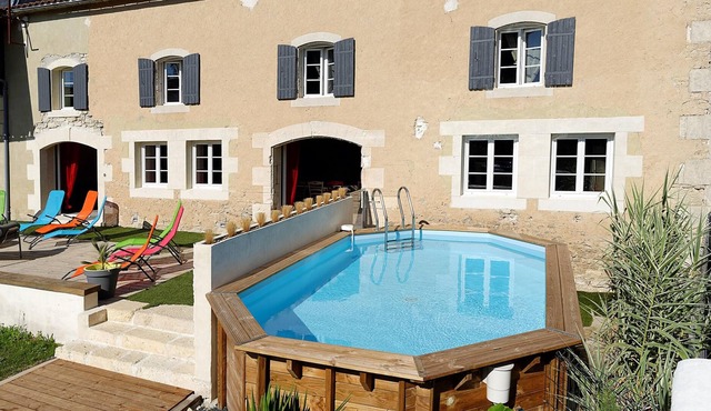 Homerez - Villa for 15 ppl. with swimming-pool, garden and terrace at Voissay