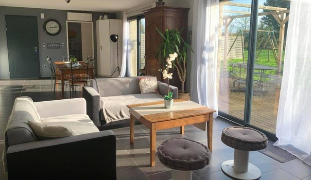 Homerez - Villa for 6 ppl. with swimming-pool, sauna and garden at Marigny