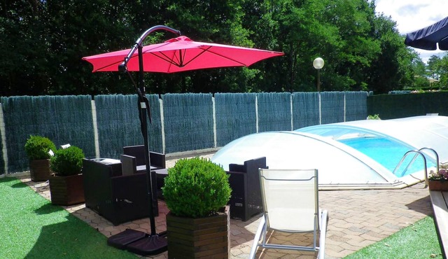 Homerez - Villa for 8 ppl. with swimming-pool, garden and terrace at Escource