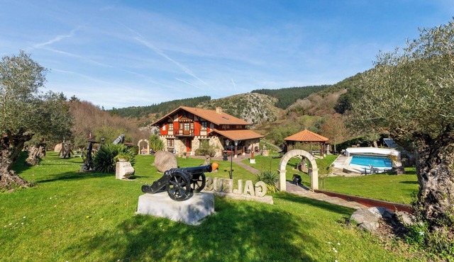 Homerez - Villa in Bizkaia w/pool