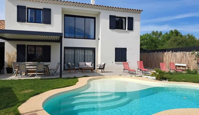 Homerez - Villa in Fontvieille