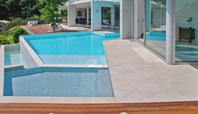 Homerez - Villa in Saint Désirat