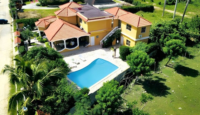 Homerez - Villa in Nagua, private pool