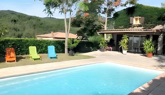 Homerez - Villa in Rocher, pool and mountain view