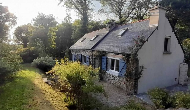 Homerez - Welcoming House in Bon Repos sur Blavet