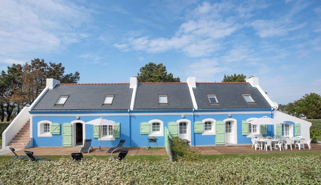 Homerez - Welcoming House in Bangor with Enclosed Garden and Fireplace