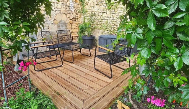 Homerez - Welcoming house in Thenay with enclosed garden