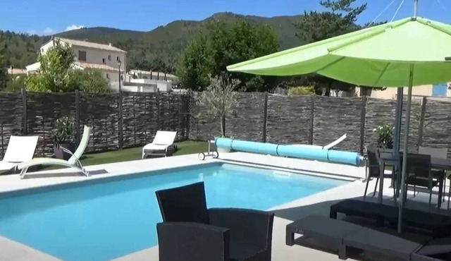 Homerez - Welcoming Villa with Pool in Castellane - 153 m²