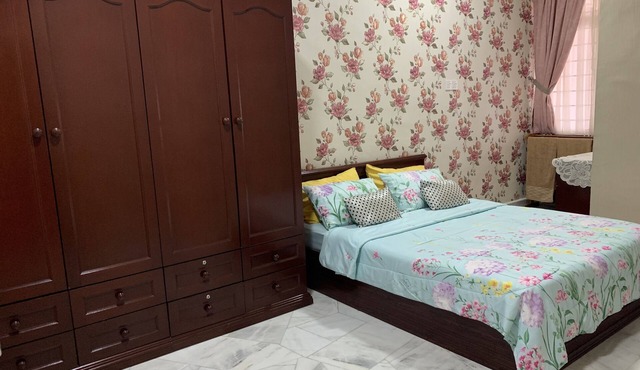 Homestay Bayan Baru at Taman Sri Nibong, Penang