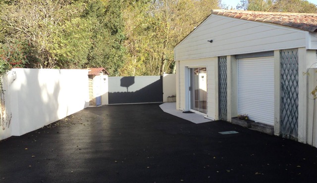 Homestay in a condominium