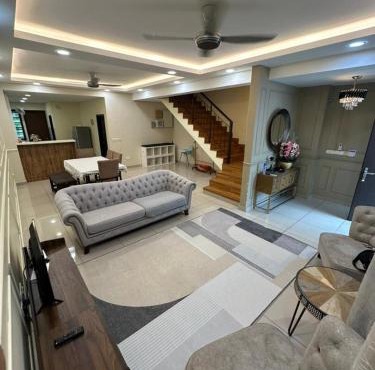 Homestay in Bukit Raja, Klang