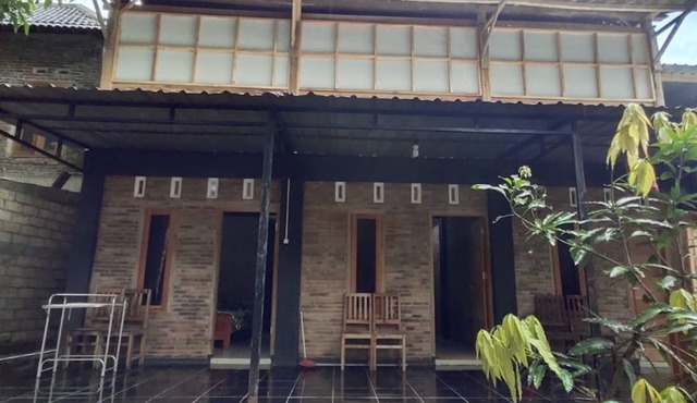 Homestay Kurnia - Hostel