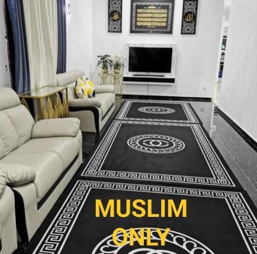 "Homestay Mak Midah"