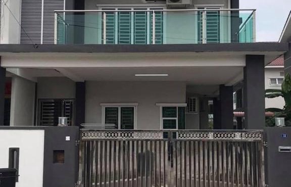 Homestay Sitiawan 32