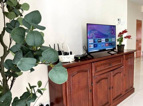 Homestay TTDI ADINA 710 Shah Alam,Sek 13,MSU,3Bedroooms