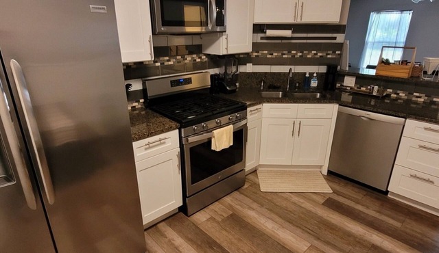 Homestead | 1BD apt