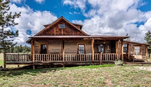 Homestead Log Cabin