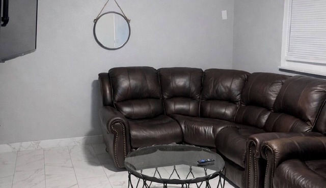 Hometel University North 2-bedroom apartment in vibrant Tampa