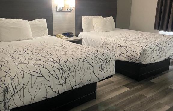 HomeTown Inn and Suites Belle Plaine