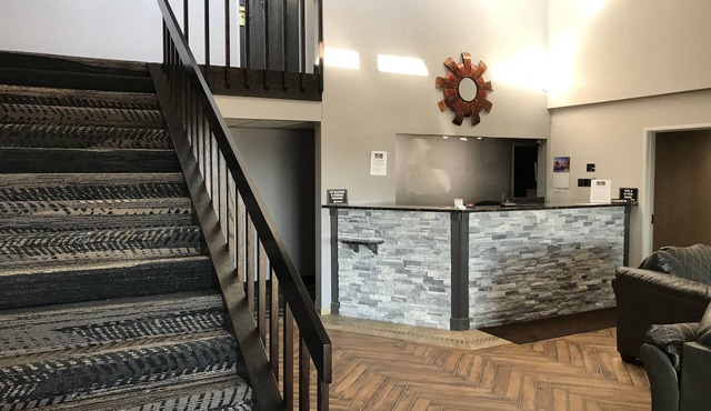 HomeTown Inn