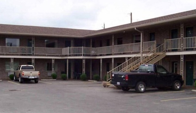 Hometown Inn