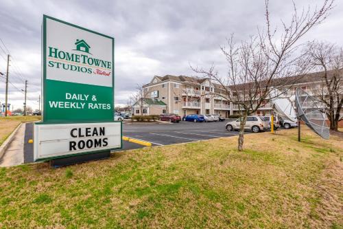 HomeTowne Studios by Red Roof Gainesville, GA