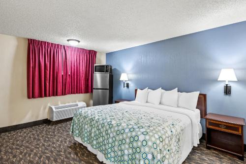 HomeTowne Studios by Red Roof Yuba City Bonanza - Marysville