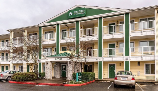 HomeTowne Studios by Red Roof Tacoma - Hosmer