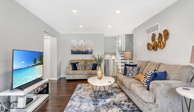 Homewood Rental - Cherrywood Ln