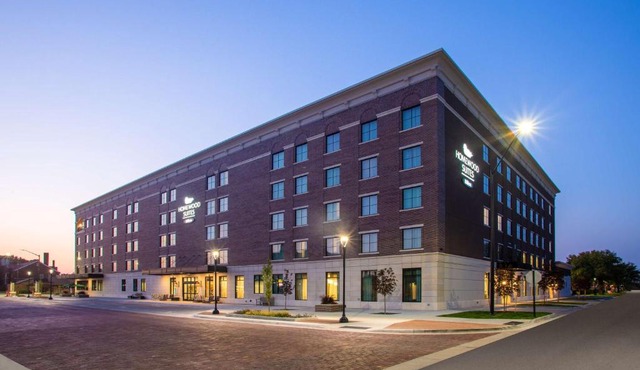 Homewood Suites By Hilton Salina/Downtown, Ks