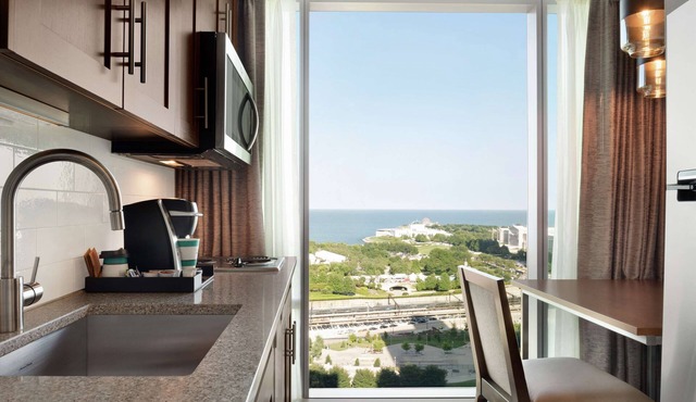 Homewood Suites by Hilton Chicago Downtown South Loop