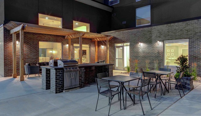 Homewood Suites by Hilton Lansing Eastwood
