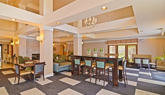 Homewood Suites by Hilton Chicago - Schaumburg