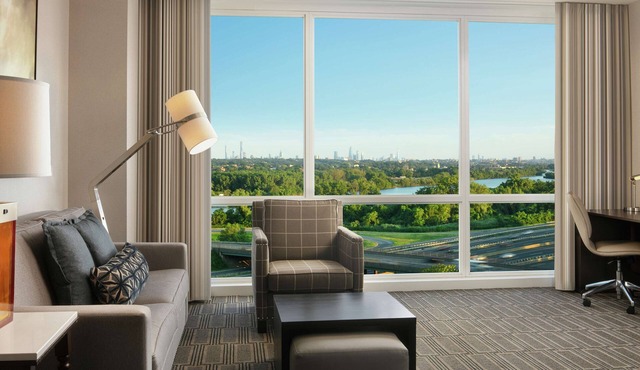 Homewood Suites by Hilton Teaneck Glenpointe