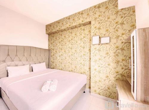 Homey 2BR at Mekarwangi Square Cibaduyut Apartment By Travelio