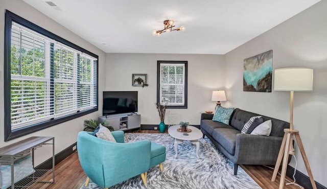 Homey 2BR in Earlewood