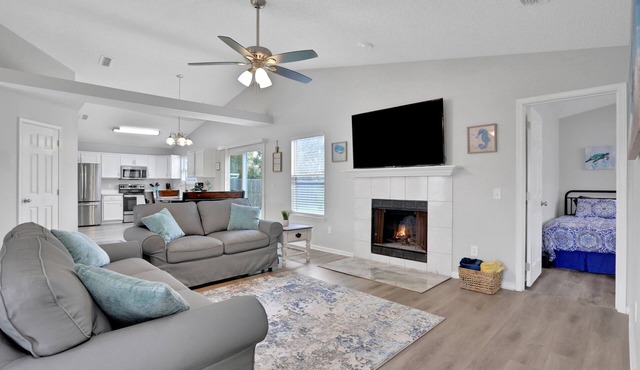 Homey 3/2, near Fleming Island