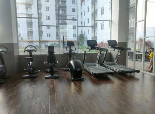 Homey and Comfy 2BR Apartment at Suncity Residence By Travelio