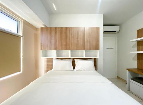 Homey and Nice 3BR at Springlake Summarecon Bekasi Apartment By Travelio