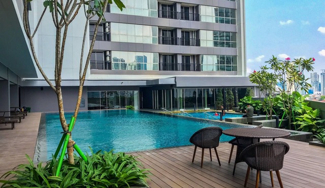 Homey and Warm 1BR at Ciputra World 2 Apartment