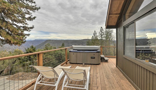 Homey Colfax Getaway w/Private Hot Tub!