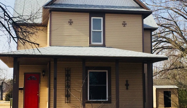 Homey Historic Lodge located in Larned Kansas