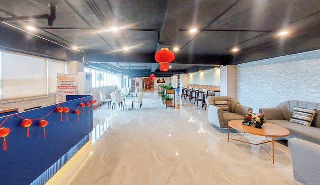 Homey Studio Apartment At Mansyur Residence