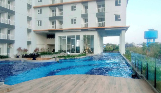 Homey Studio With Easy Pool Access Apartment At Suncity Residence